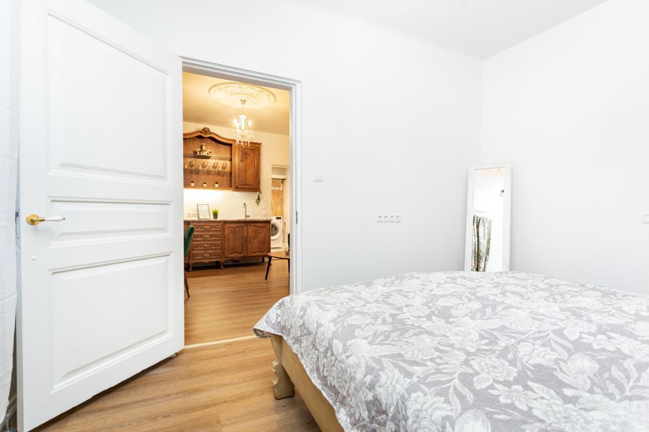 Easyrentals Central Tallinn Apartments By Tallinn University Екстериор снимка